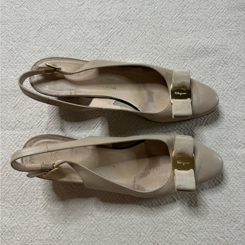 VTG Salvatore Ferragamo Cream Bow Kitten Heel Slingback Shoes 9.5 - Picture 9 of 9